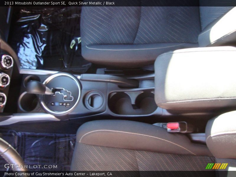 Quick Silver Metallic / Black 2013 Mitsubishi Outlander Sport SE