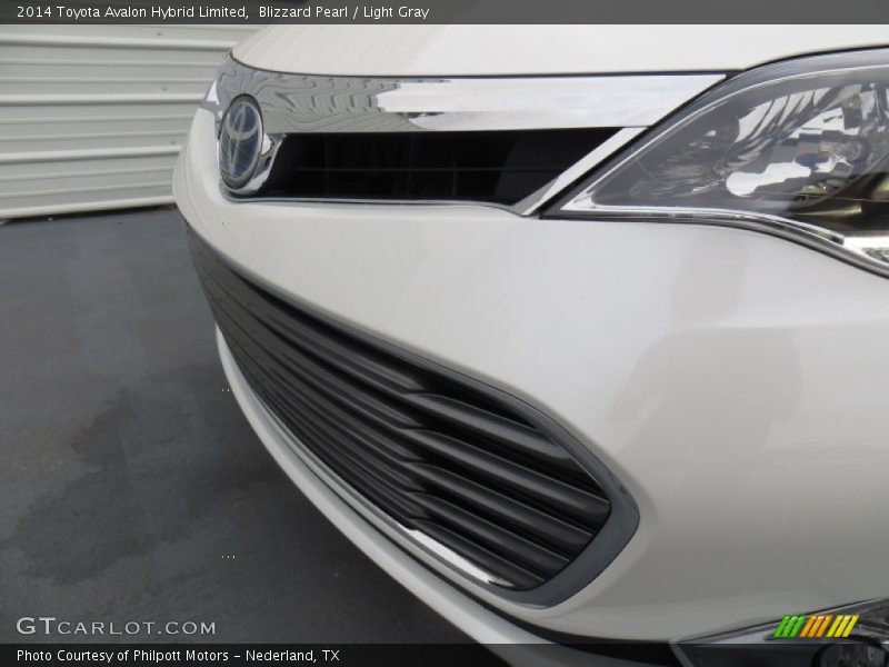 Blizzard Pearl / Light Gray 2014 Toyota Avalon Hybrid Limited