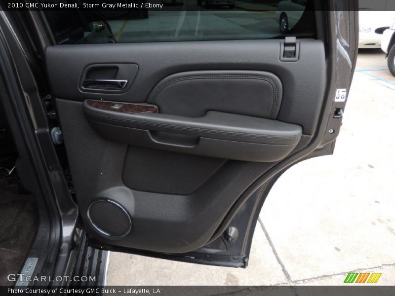 Storm Gray Metallic / Ebony 2010 GMC Yukon Denali