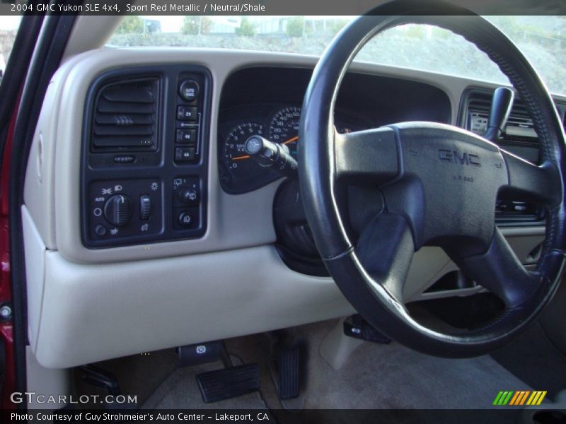 Sport Red Metallic / Neutral/Shale 2004 GMC Yukon SLE 4x4