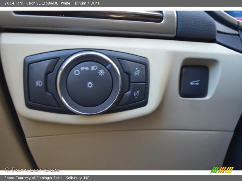 White Platinum / Dune 2014 Ford Fusion SE EcoBoost