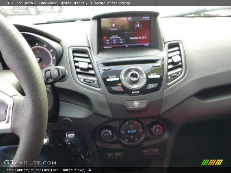 Controls of 2014 Fiesta ST Hatchback