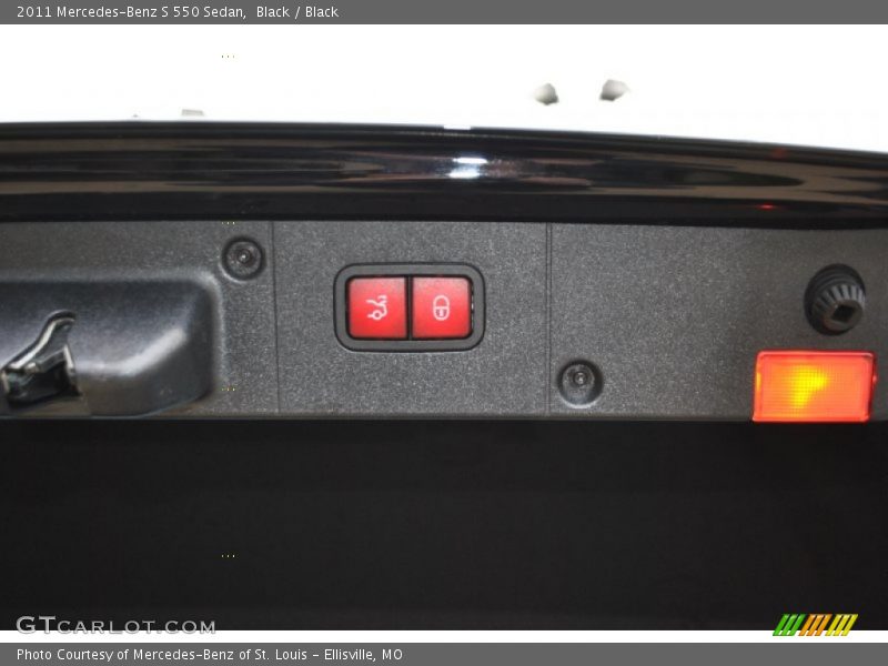 Black / Black 2011 Mercedes-Benz S 550 Sedan