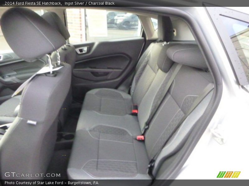 Ingot Silver / Charcoal Black 2014 Ford Fiesta SE Hatchback