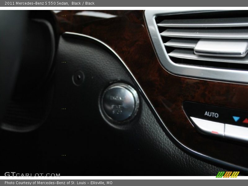 Black / Black 2011 Mercedes-Benz S 550 Sedan