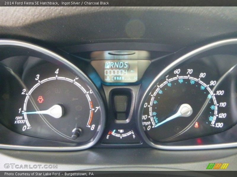 Ingot Silver / Charcoal Black 2014 Ford Fiesta SE Hatchback