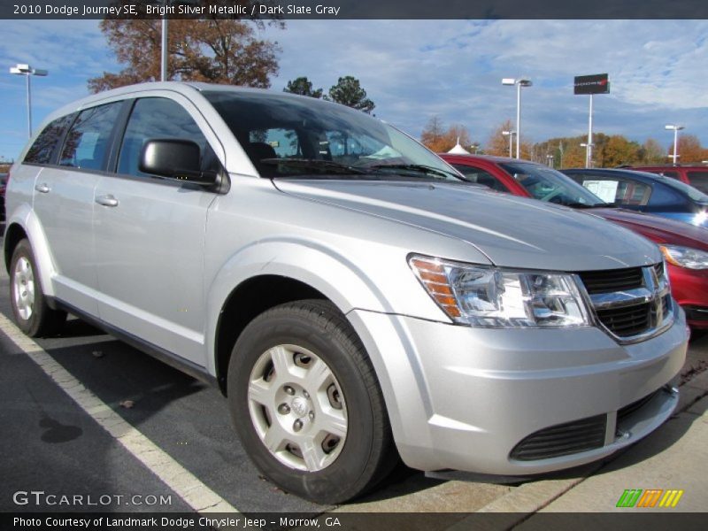 Bright Silver Metallic / Dark Slate Gray 2010 Dodge Journey SE