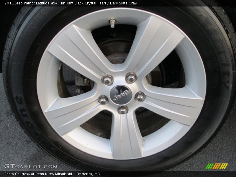 Brilliant Black Crystal Pearl / Dark Slate Gray 2011 Jeep Patriot Latitude 4x4