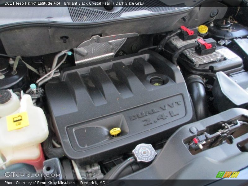 Brilliant Black Crystal Pearl / Dark Slate Gray 2011 Jeep Patriot Latitude 4x4