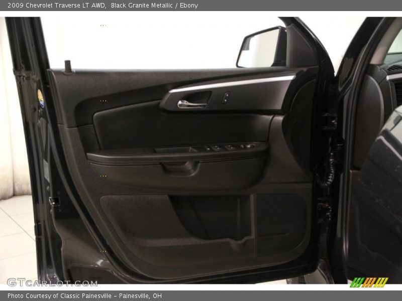 Black Granite Metallic / Ebony 2009 Chevrolet Traverse LT AWD