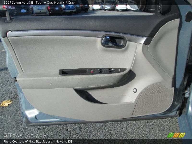 Techno Gray Metallic / Gray 2007 Saturn Aura XE