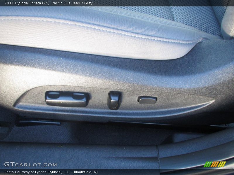 Pacific Blue Pearl / Gray 2011 Hyundai Sonata GLS
