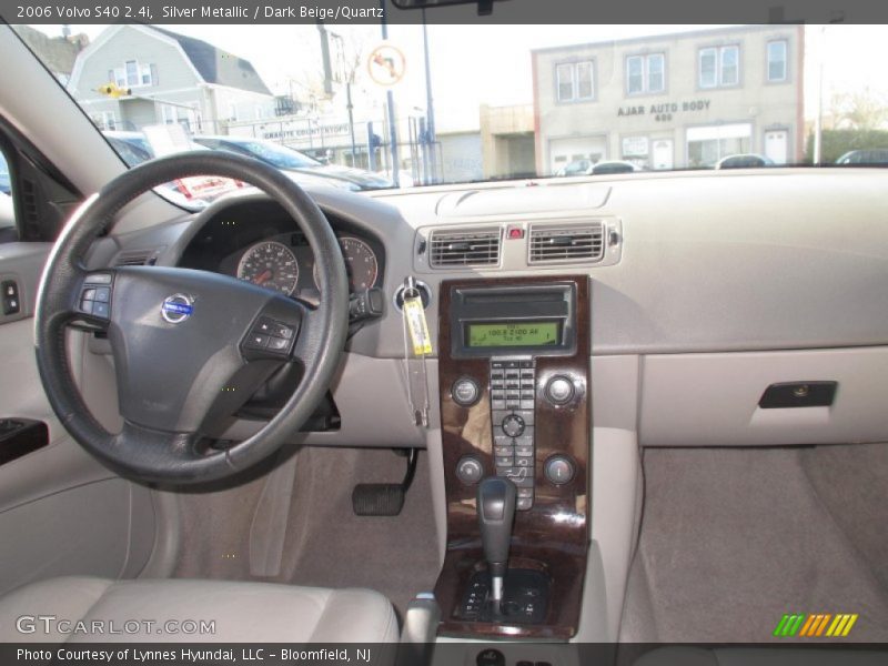 Silver Metallic / Dark Beige/Quartz 2006 Volvo S40 2.4i