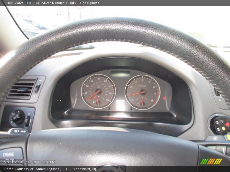 Silver Metallic / Dark Beige/Quartz 2006 Volvo S40 2.4i