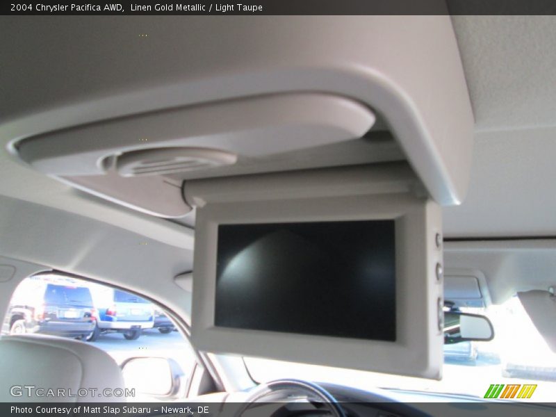 Linen Gold Metallic / Light Taupe 2004 Chrysler Pacifica AWD