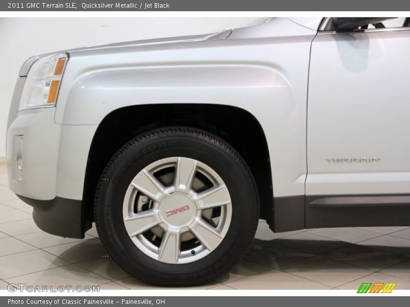 Quicksilver Metallic / Jet Black 2011 GMC Terrain SLE
