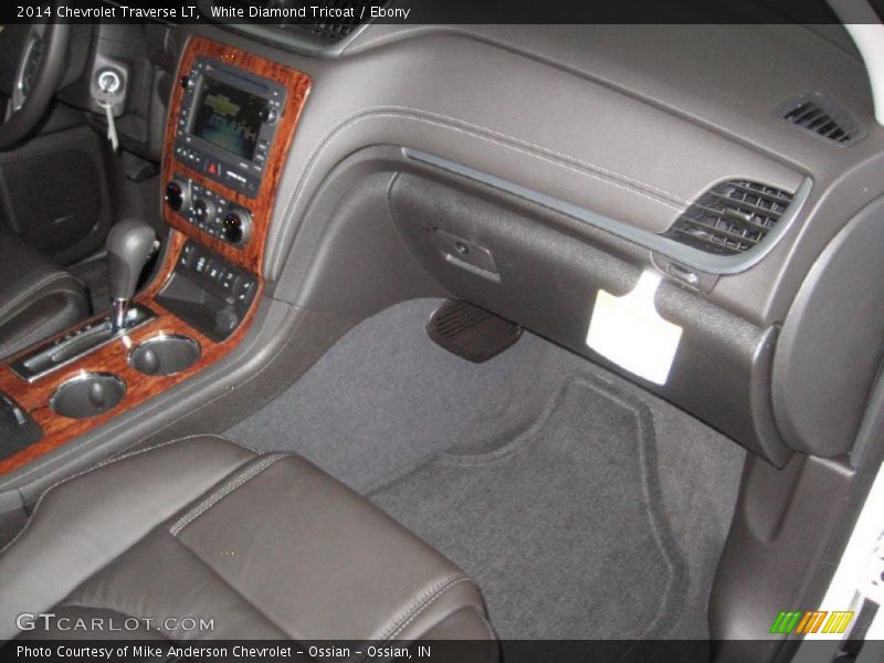 White Diamond Tricoat / Ebony 2014 Chevrolet Traverse LT