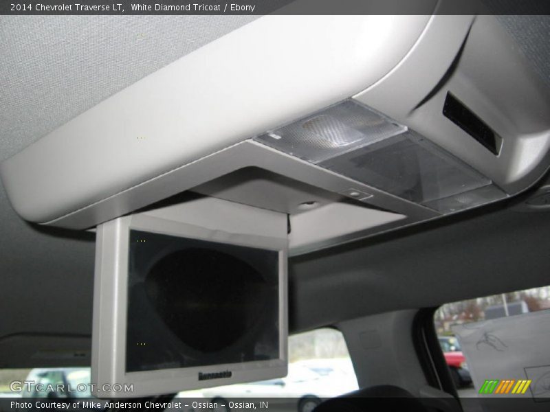 White Diamond Tricoat / Ebony 2014 Chevrolet Traverse LT