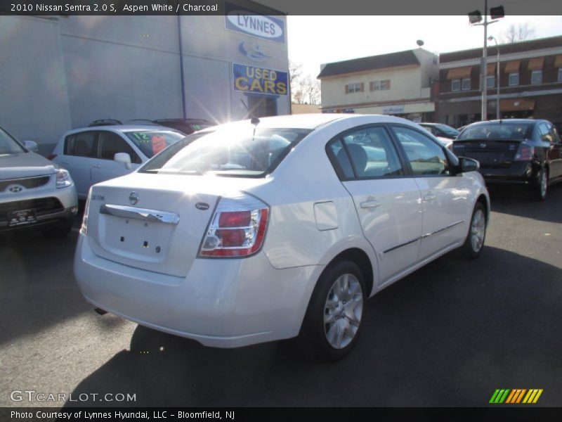 Aspen White / Charcoal 2010 Nissan Sentra 2.0 S