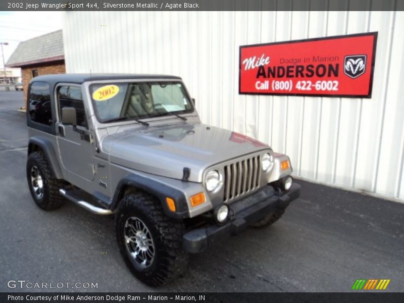 Silverstone Metallic / Agate Black 2002 Jeep Wrangler Sport 4x4