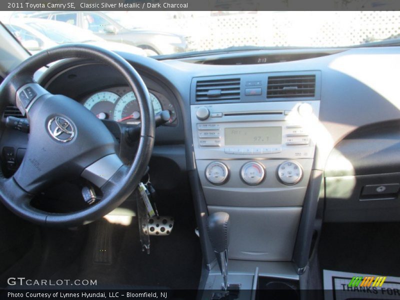 Classic Silver Metallic / Dark Charcoal 2011 Toyota Camry SE