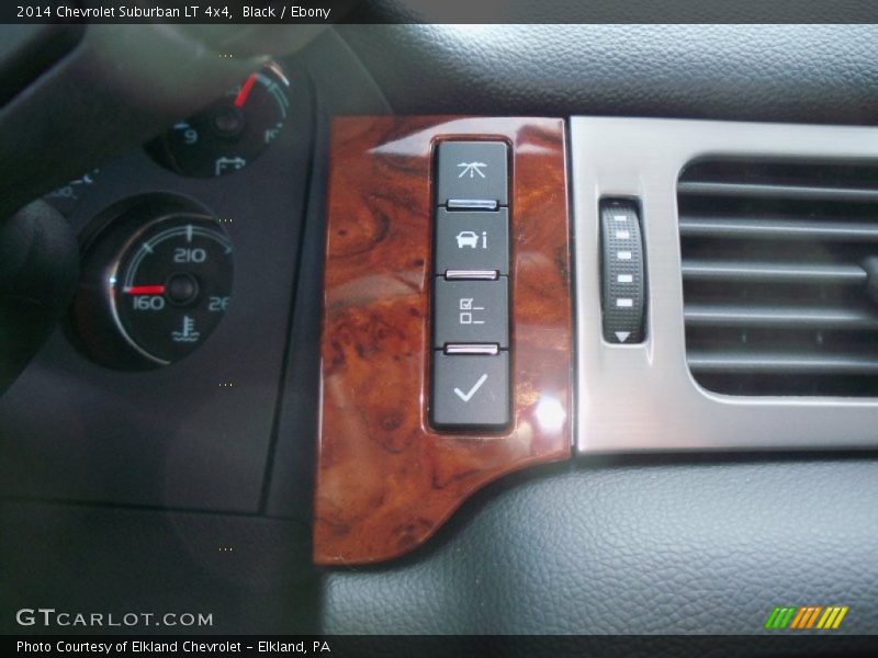 Black / Ebony 2014 Chevrolet Suburban LT 4x4
