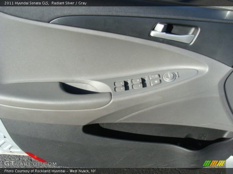 Radiant Silver / Gray 2011 Hyundai Sonata GLS