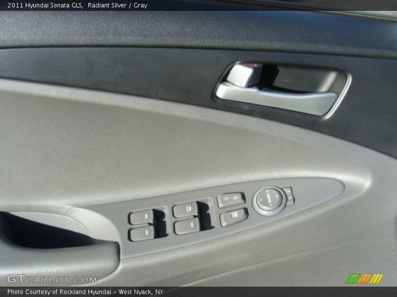 Radiant Silver / Gray 2011 Hyundai Sonata GLS
