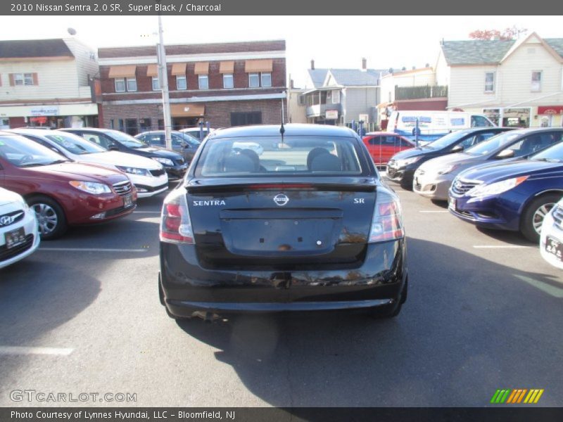 Super Black / Charcoal 2010 Nissan Sentra 2.0 SR