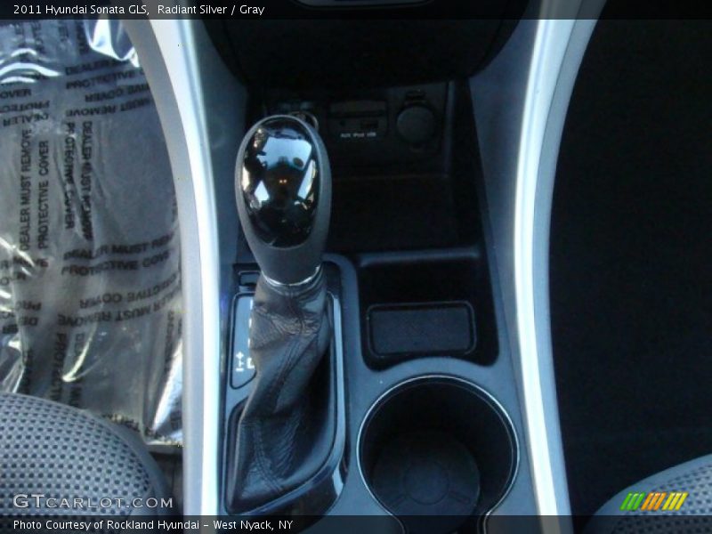 Radiant Silver / Gray 2011 Hyundai Sonata GLS