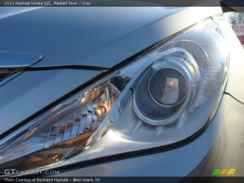 Radiant Silver / Gray 2011 Hyundai Sonata GLS