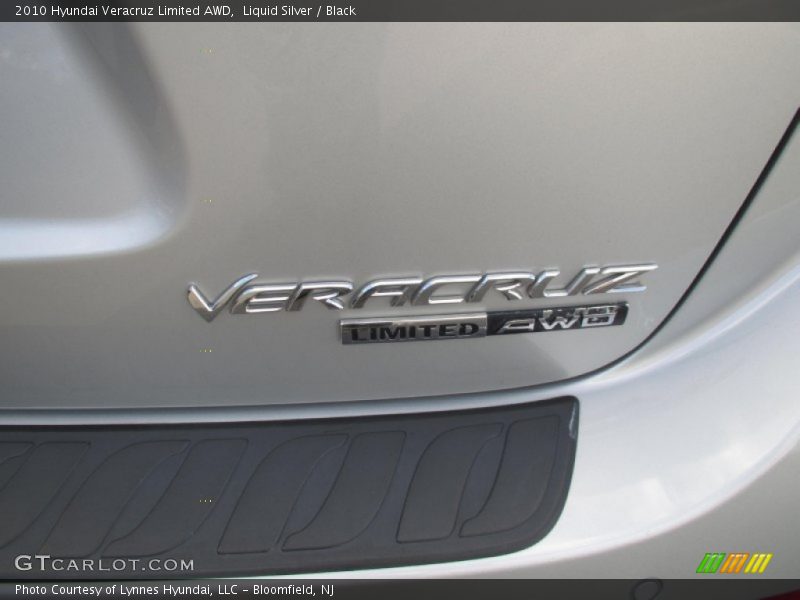 Liquid Silver / Black 2010 Hyundai Veracruz Limited AWD