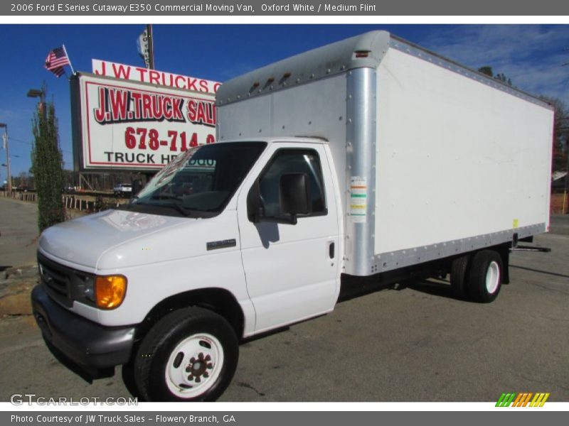 Oxford White / Medium Flint 2006 Ford E Series Cutaway E350 Commercial Moving Van