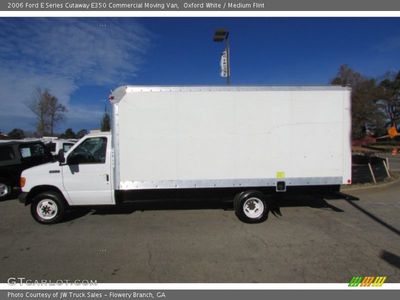 Oxford White / Medium Flint 2006 Ford E Series Cutaway E350 Commercial Moving Van
