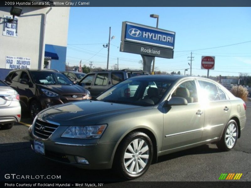 Willow Gray / Camel 2009 Hyundai Sonata SE