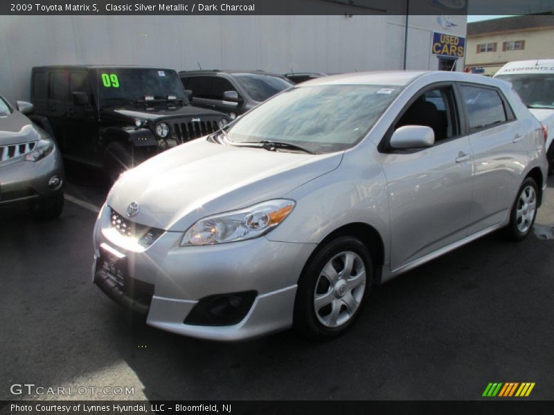 Classic Silver Metallic / Dark Charcoal 2009 Toyota Matrix S