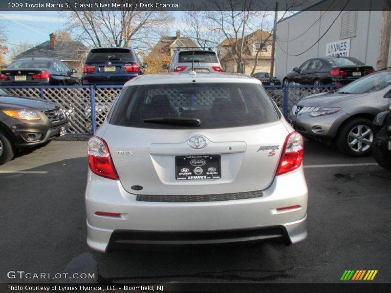 Classic Silver Metallic / Dark Charcoal 2009 Toyota Matrix S
