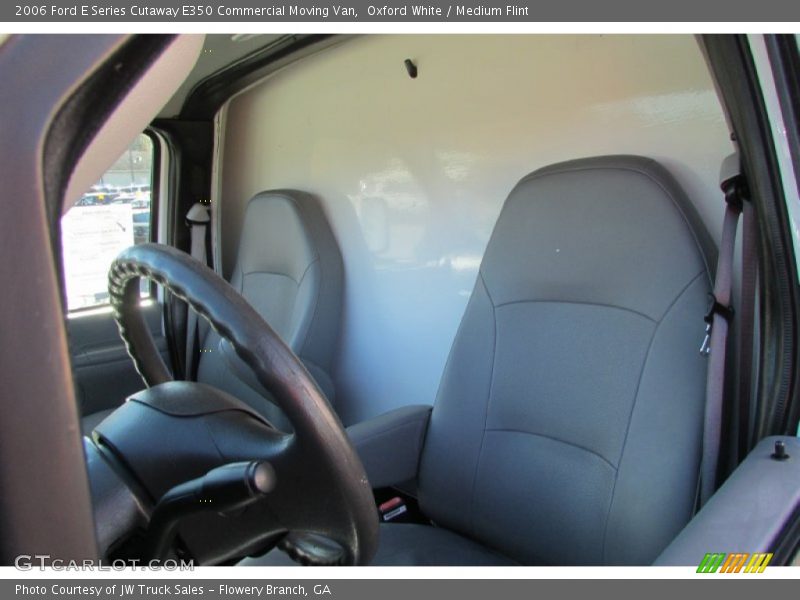 Oxford White / Medium Flint 2006 Ford E Series Cutaway E350 Commercial Moving Van