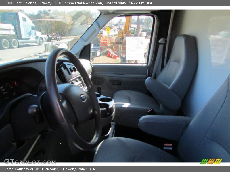 Oxford White / Medium Flint 2006 Ford E Series Cutaway E350 Commercial Moving Van