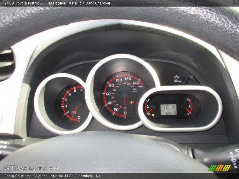 Classic Silver Metallic / Dark Charcoal 2009 Toyota Matrix S