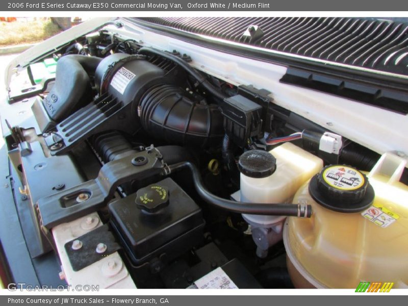 Oxford White / Medium Flint 2006 Ford E Series Cutaway E350 Commercial Moving Van