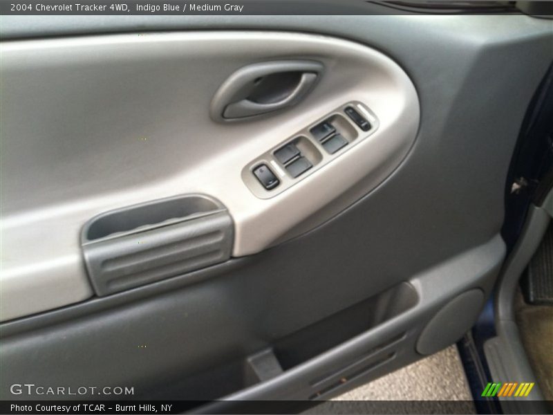 Indigo Blue / Medium Gray 2004 Chevrolet Tracker 4WD