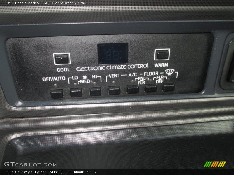 Controls of 1992 Mark VII LSC