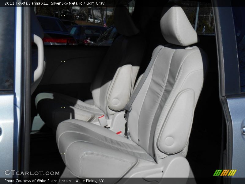 Silver Sky Metallic / Light Gray 2011 Toyota Sienna XLE