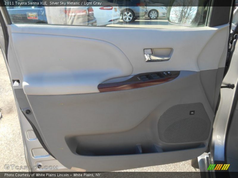 Silver Sky Metallic / Light Gray 2011 Toyota Sienna XLE