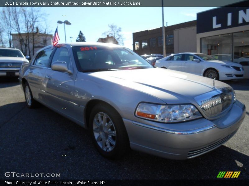 Silver Birch Metallic / Light Camel 2011 Lincoln Town Car Signature Limited