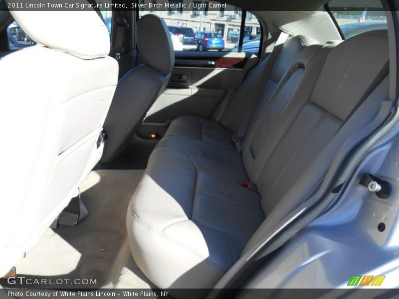 Silver Birch Metallic / Light Camel 2011 Lincoln Town Car Signature Limited