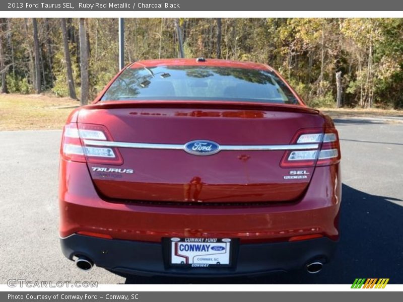 Ruby Red Metallic / Charcoal Black 2013 Ford Taurus SEL