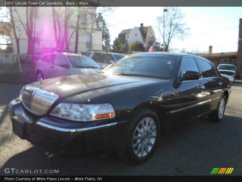 Black / Black 2007 Lincoln Town Car Signature