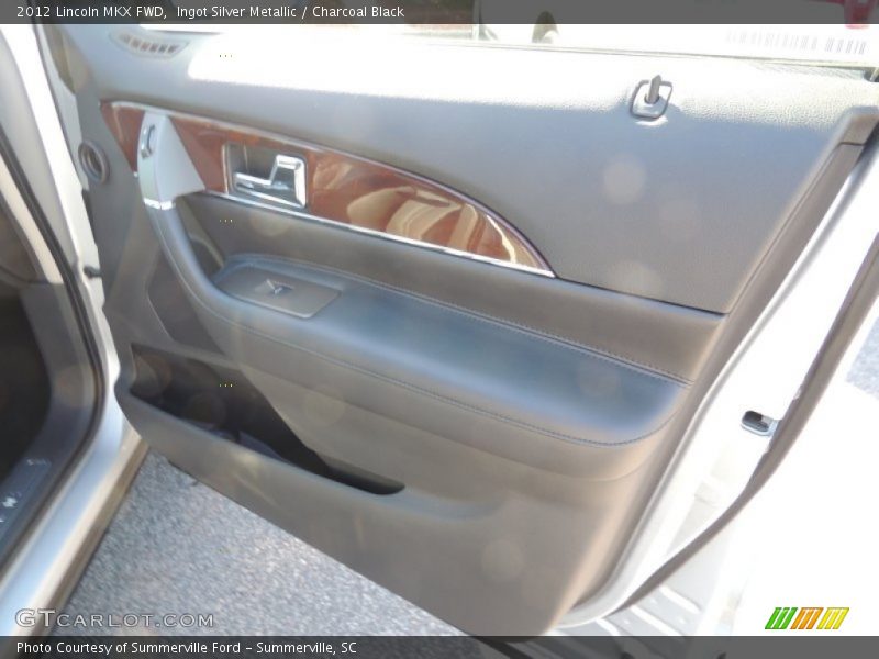 Ingot Silver Metallic / Charcoal Black 2012 Lincoln MKX FWD